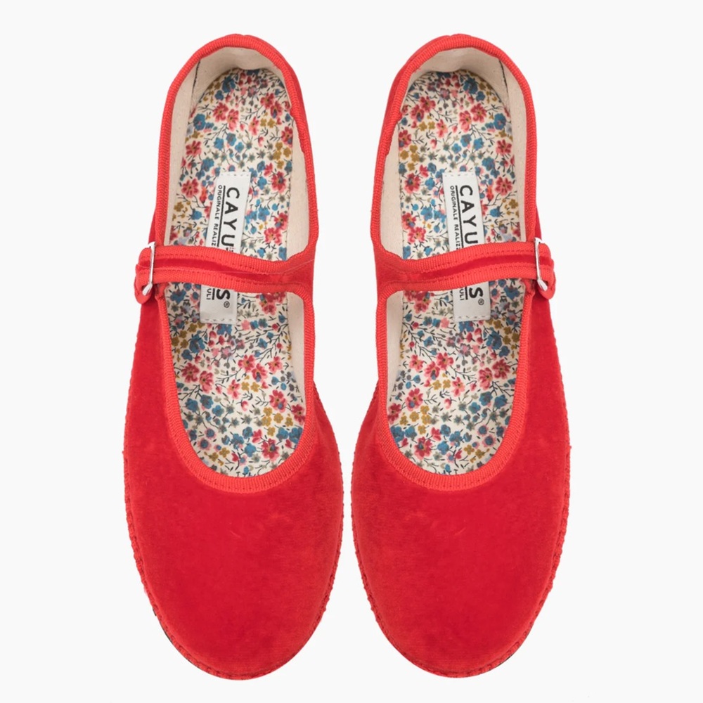Brand new Italian Cayumas (Mary Jane style) in red!